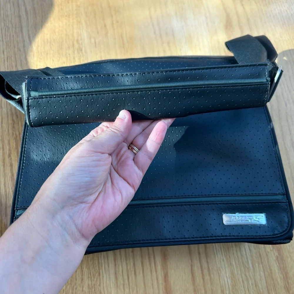 Bose Sound Dock Messenger‎ Bag Carrying Case Black Leather w/ Straps